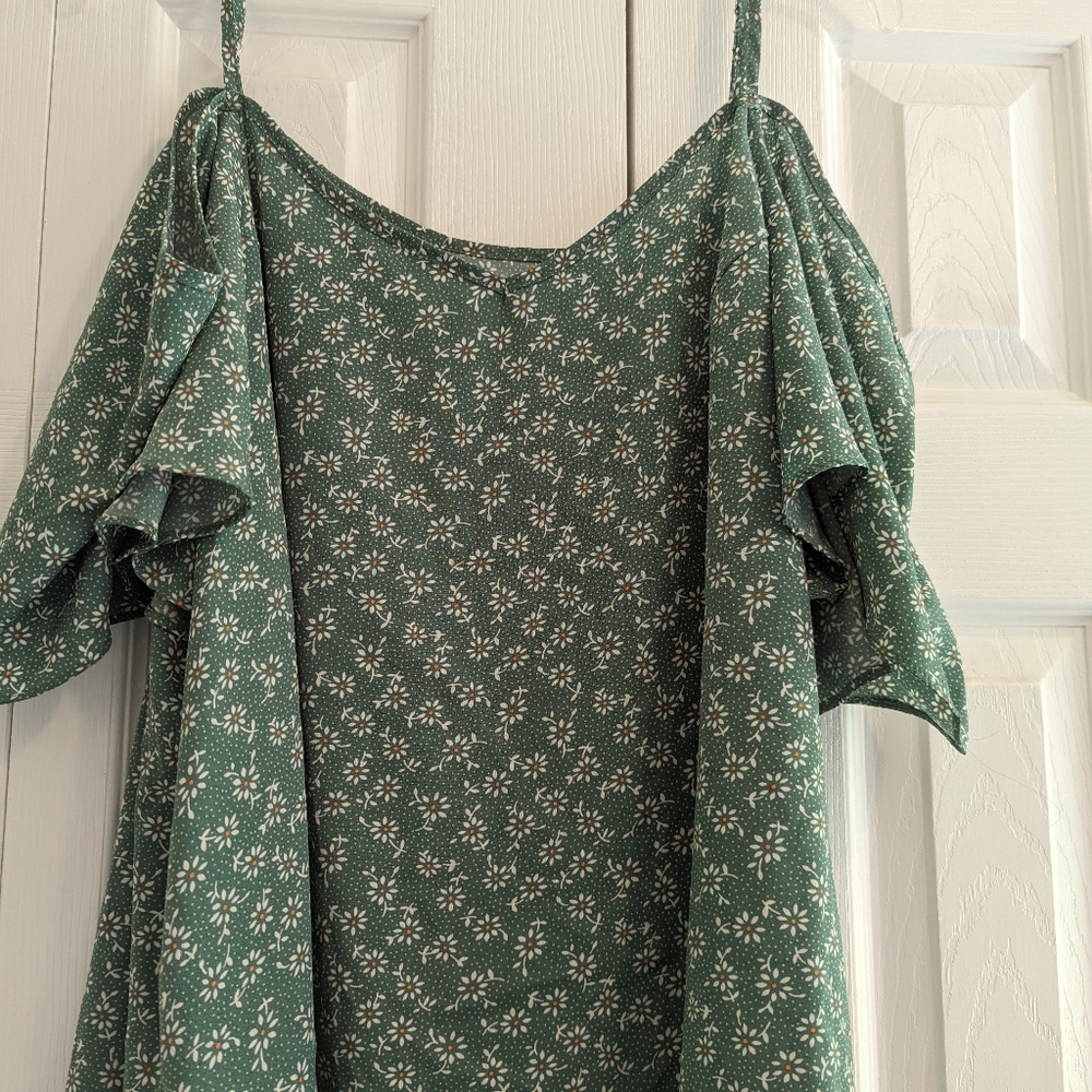 Shein cold shoulder top 2xl